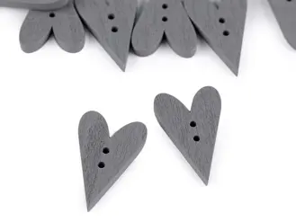 Drevený dekoračný gombík srdce  21 x 33 mm - holubia šedá